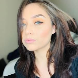 Meet your Posher, Alexsis